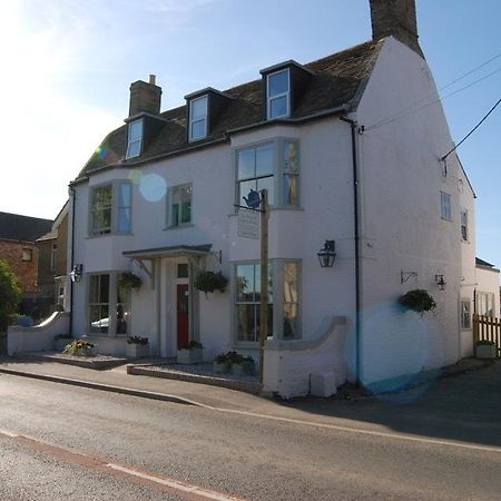 Old Riverview Guest House Earith Eksteriør billede